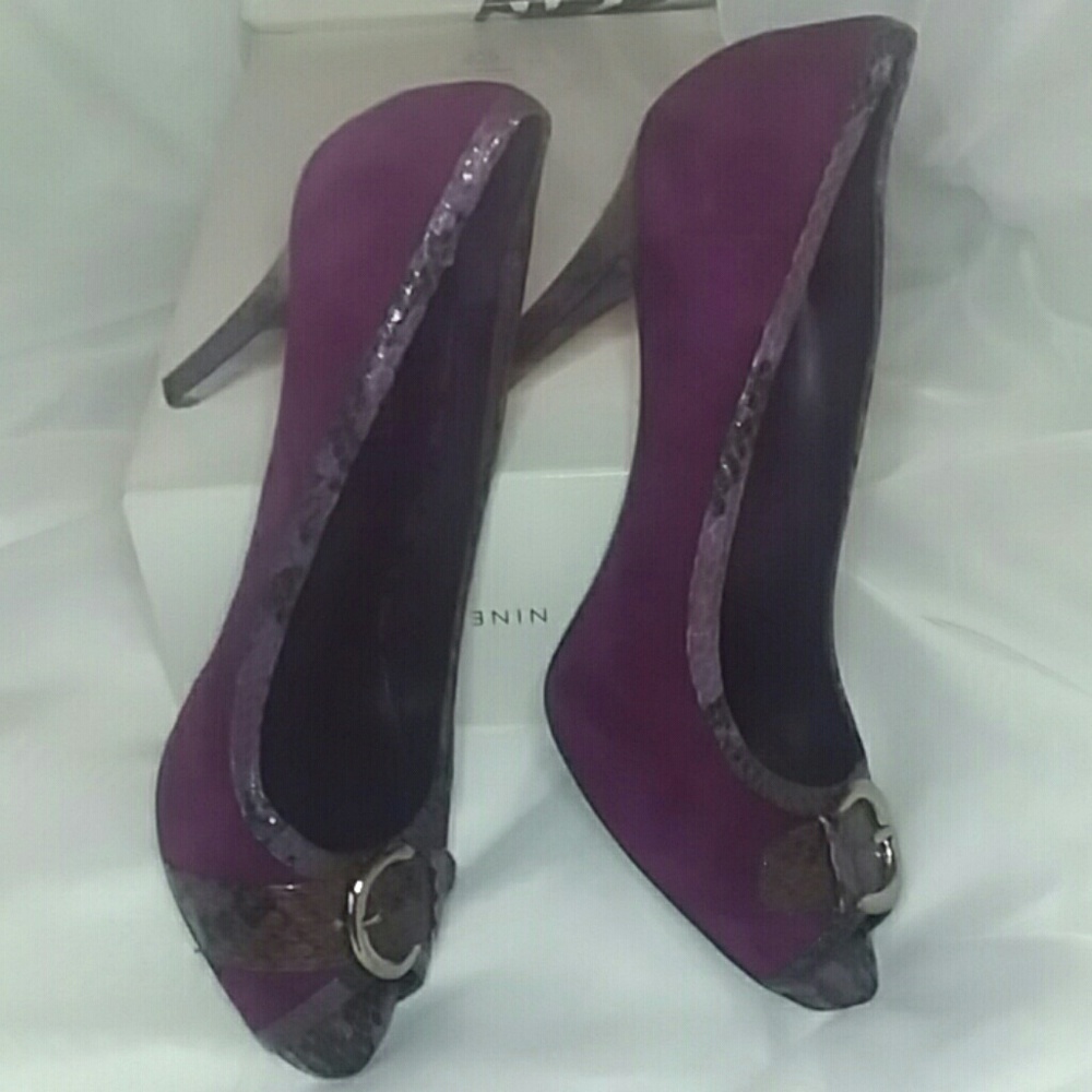 Shoes - Picture 4 of 4